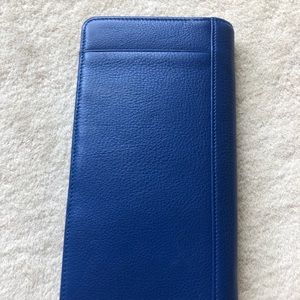 Leatherology blue wallet